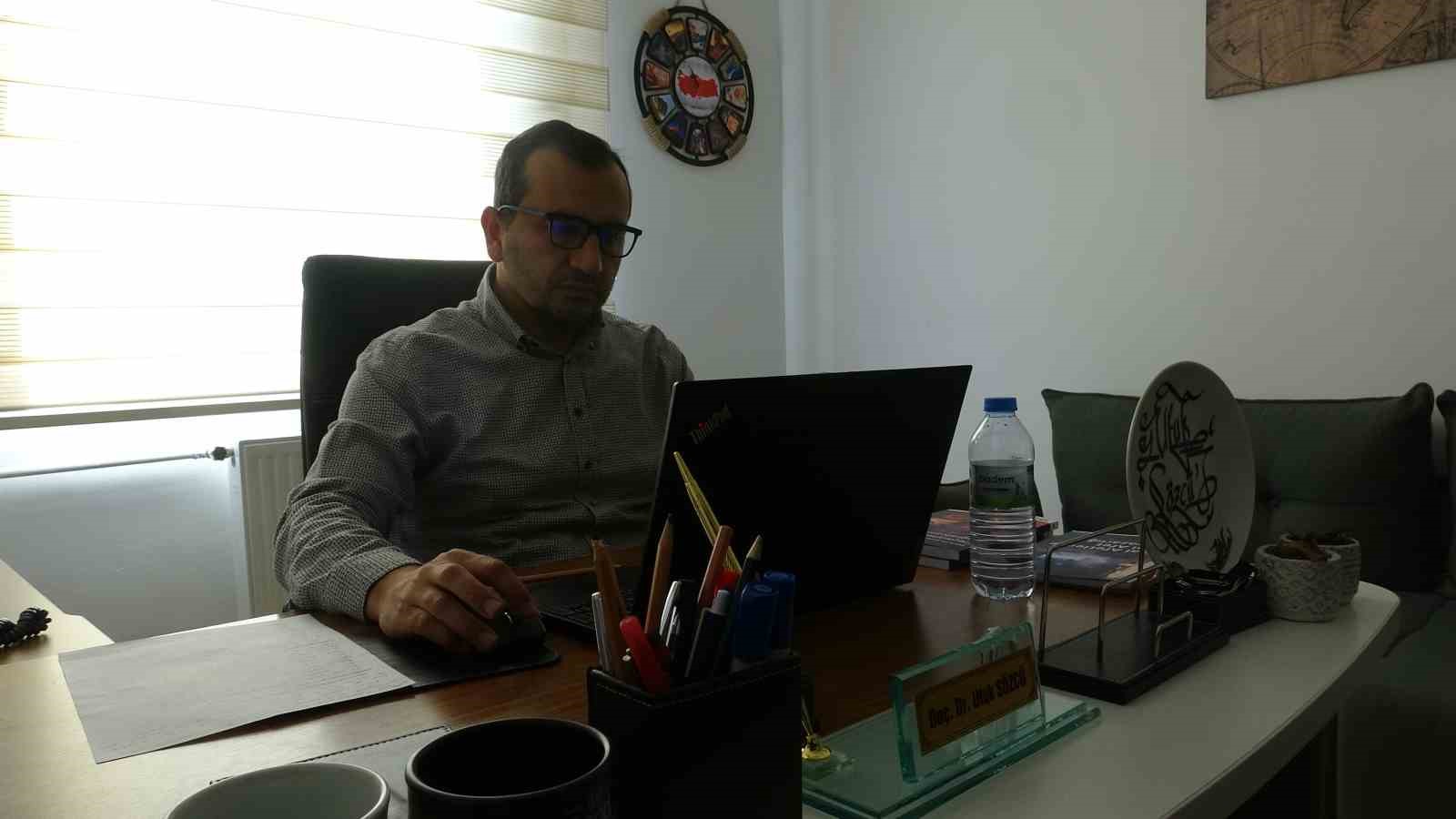 Bir kot pantolon için bin, bir çift deri ayakkabı üretimi için 8 bin litre su kullanılıyor