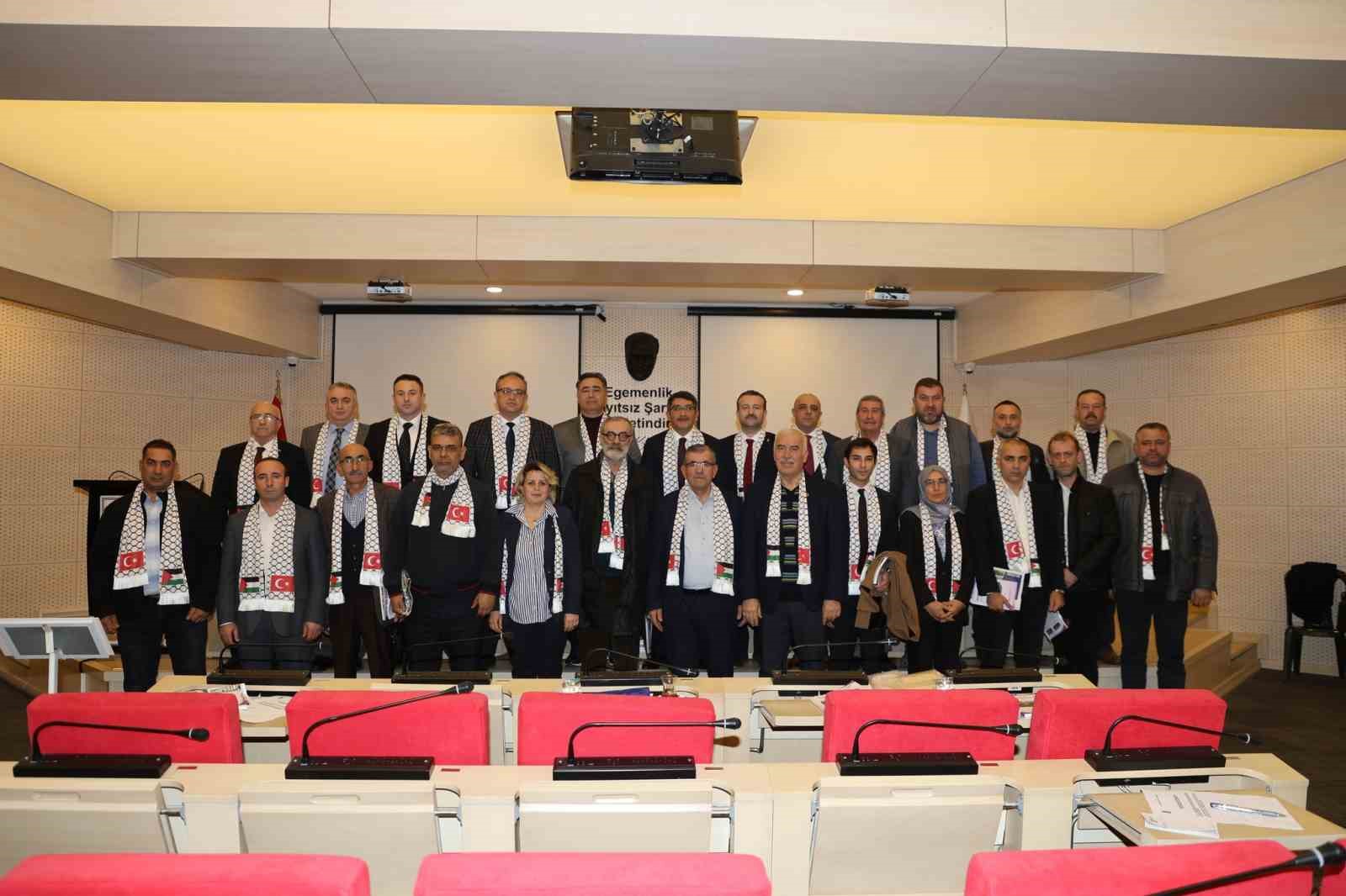 Şehzadeler Belediye Meclisi İsrail’in soykırımını lanetledi