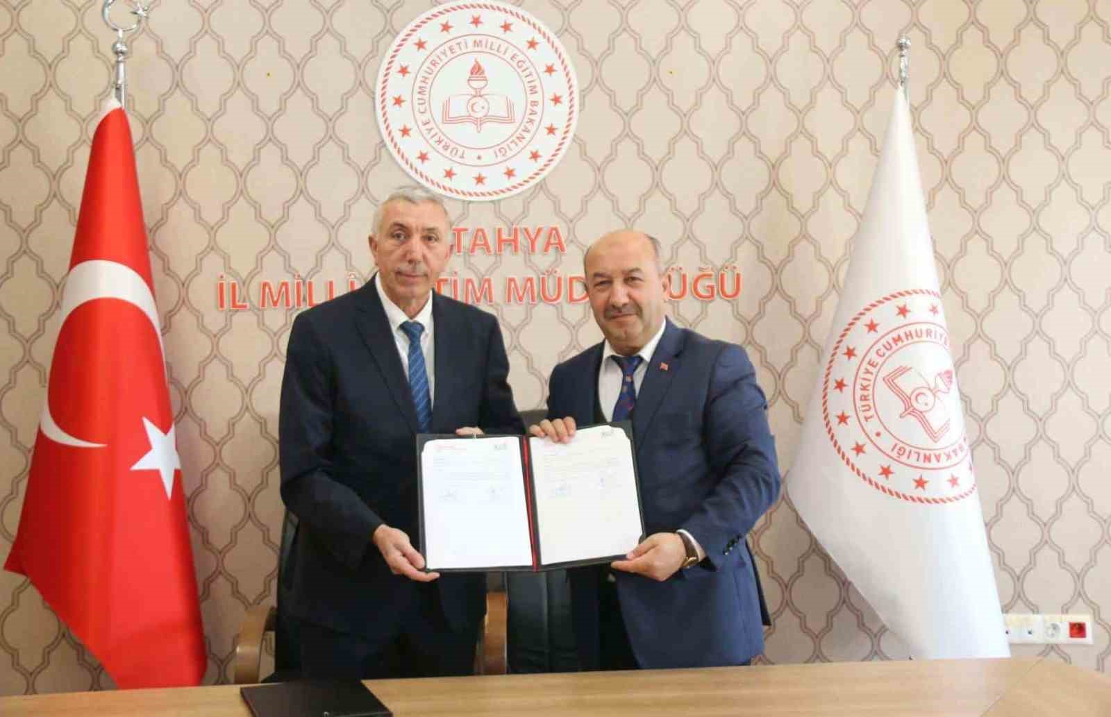 K&uuml;tahya İl Milli Eğitim M&uuml;d&uuml;rl&uuml;ğ&uuml;nden iş birliği protokol&uuml;
