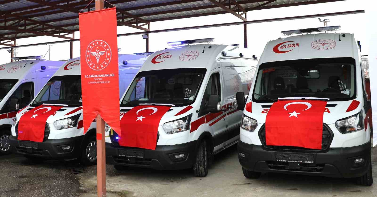 5 yılda 600 bin vakaya ulaşan ambulans ekipleri her ay Türkiye’yi 34 kere turlayacak kadar yol yapıyor
