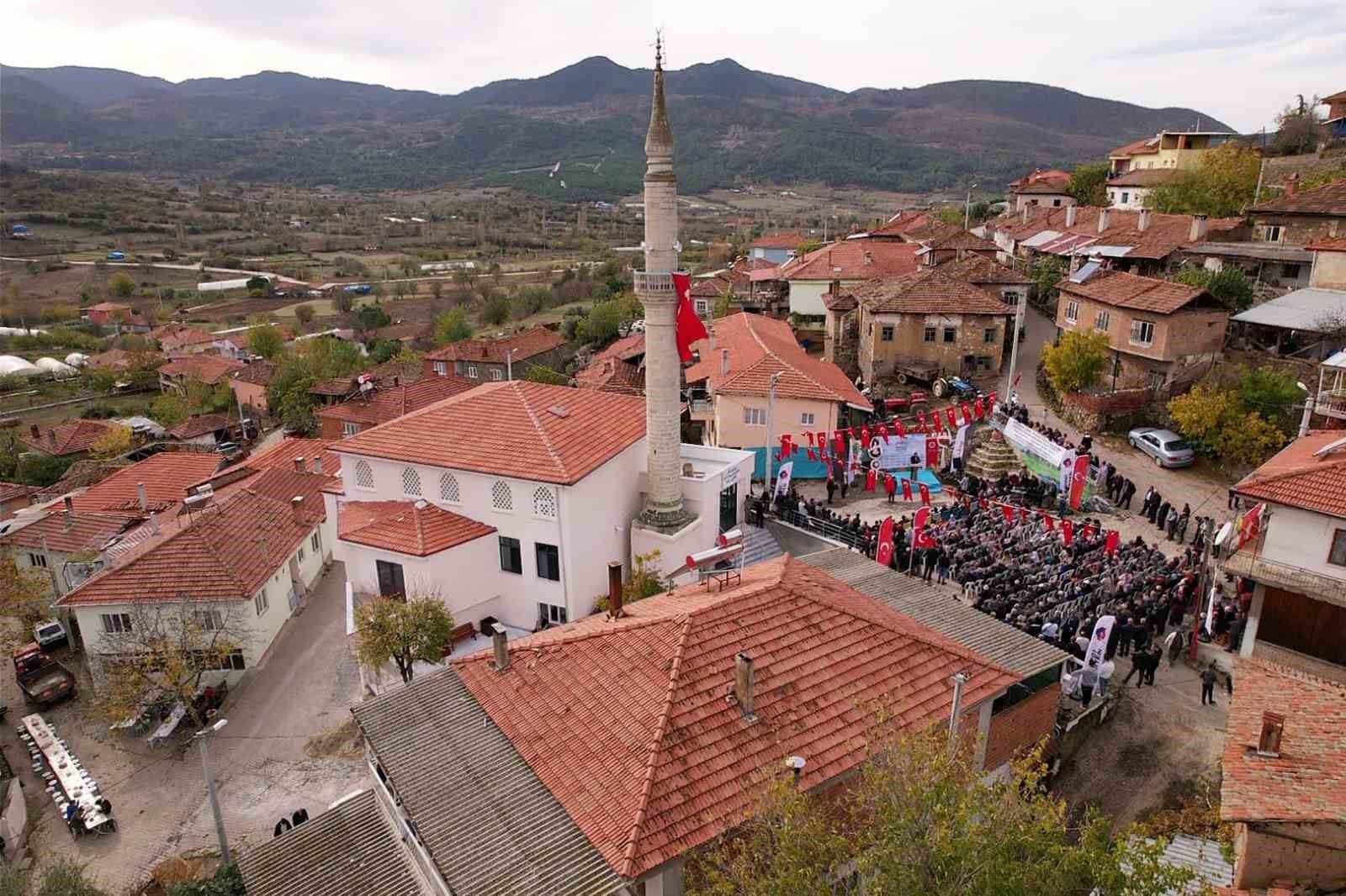 Hayırseverlik &Ouml;rneği P&uuml;rs&uuml;nler Cami ibadete a&ccedil;ıldı

