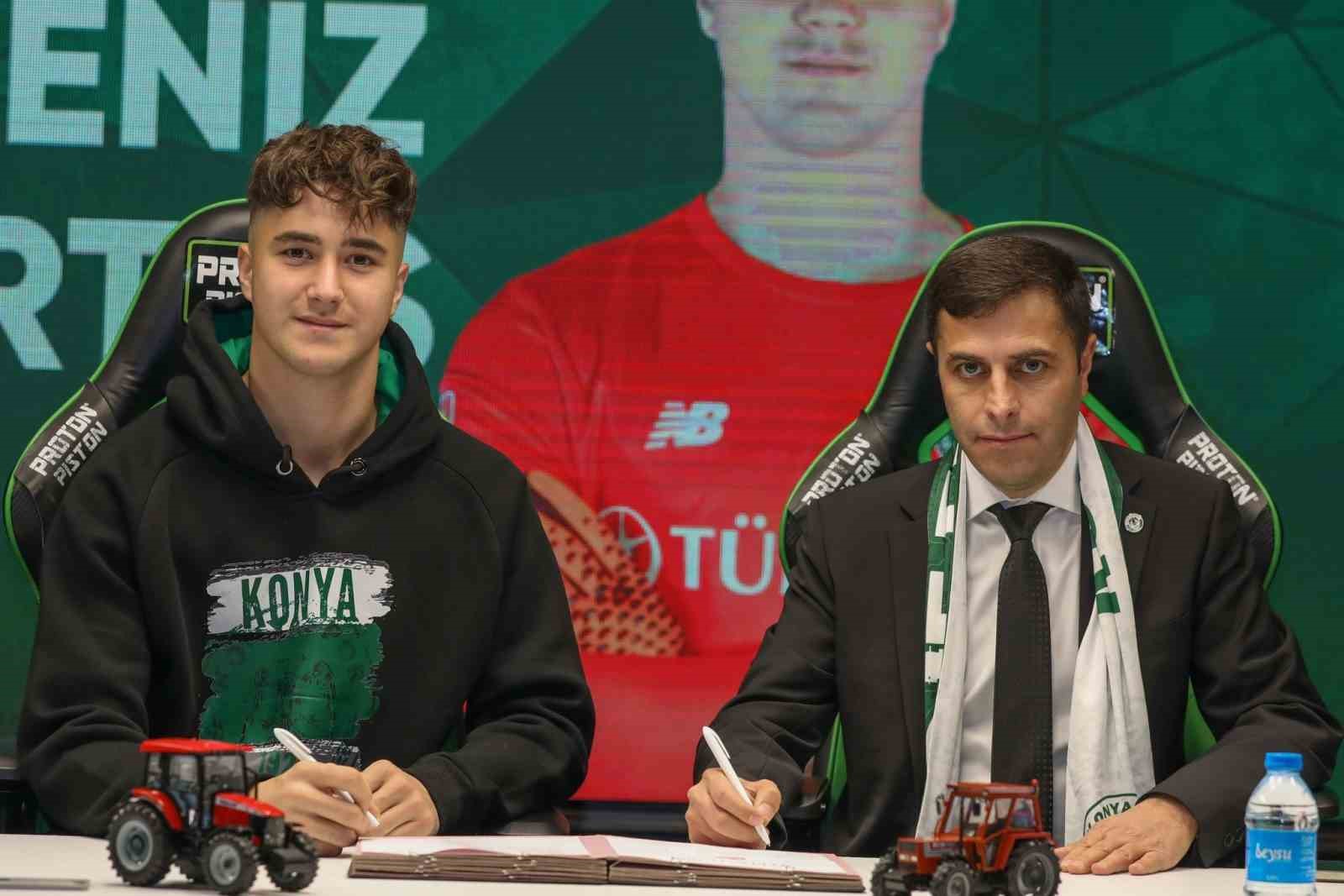 Konyaspor&rsquo;da i&ccedil; transferde 2 imza
