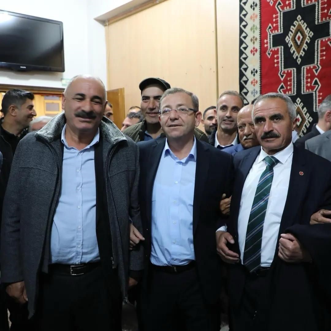 Vali Polat, Kağızman&rsquo;da temaslarda bulundu
