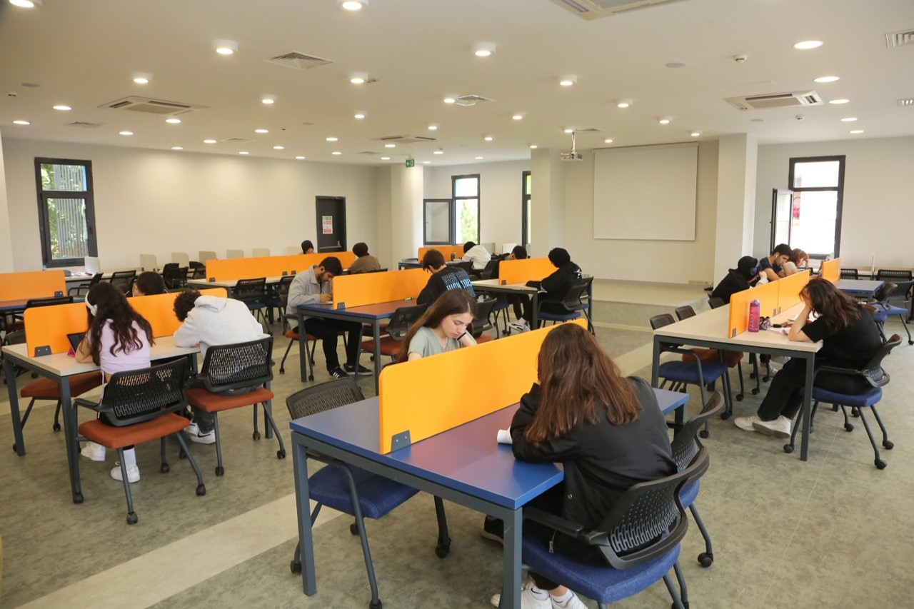 Küçükçekmece Belediye  Kütüphaneleri’nden özel gereksinimli vatandaşlar için adrese teslim kitap uygulaması