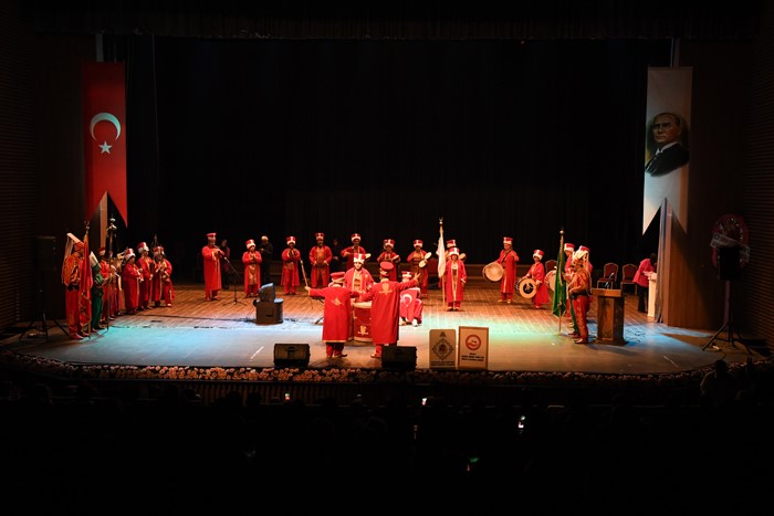Isparta Belediyesi’nden engelsiz sahne etkinliği