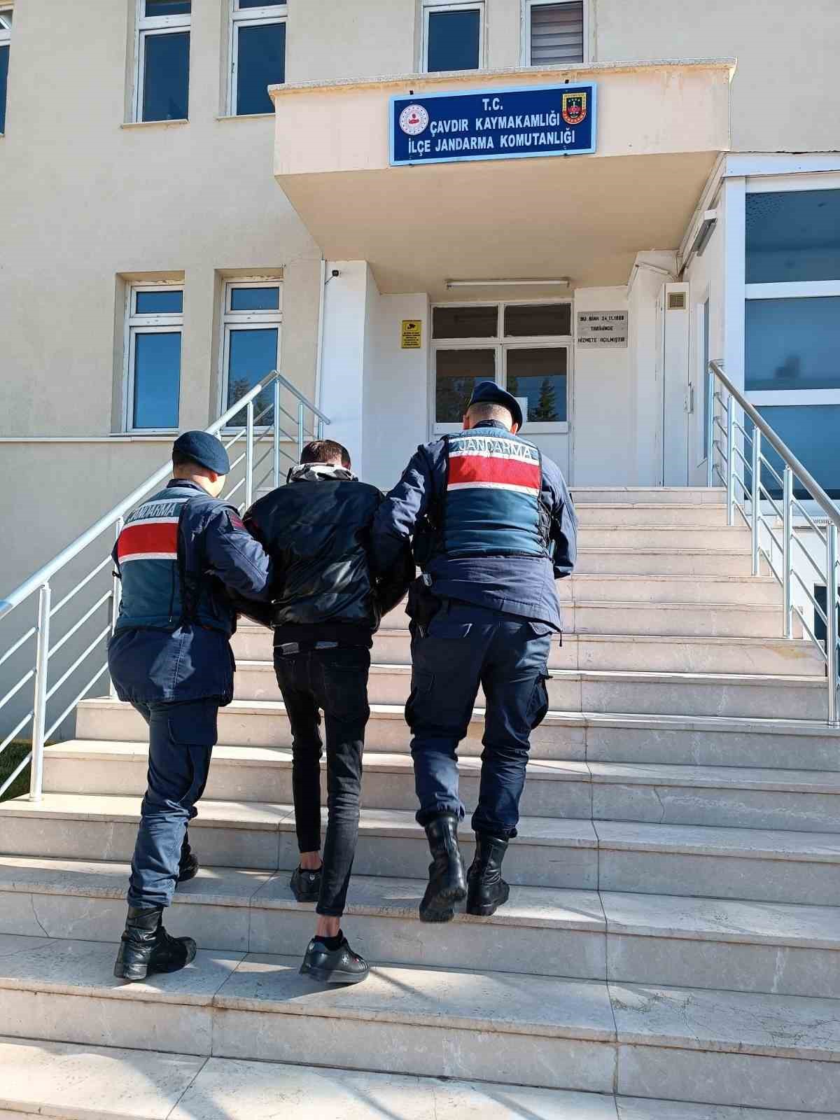 Burdur&rsquo;da yakalanan 6 şahıs tutuklandı
