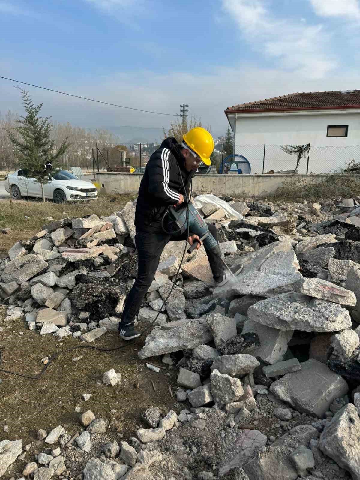 Niksar Belediyesi&rsquo;nde arama kurtarma ekibi kuruldu
