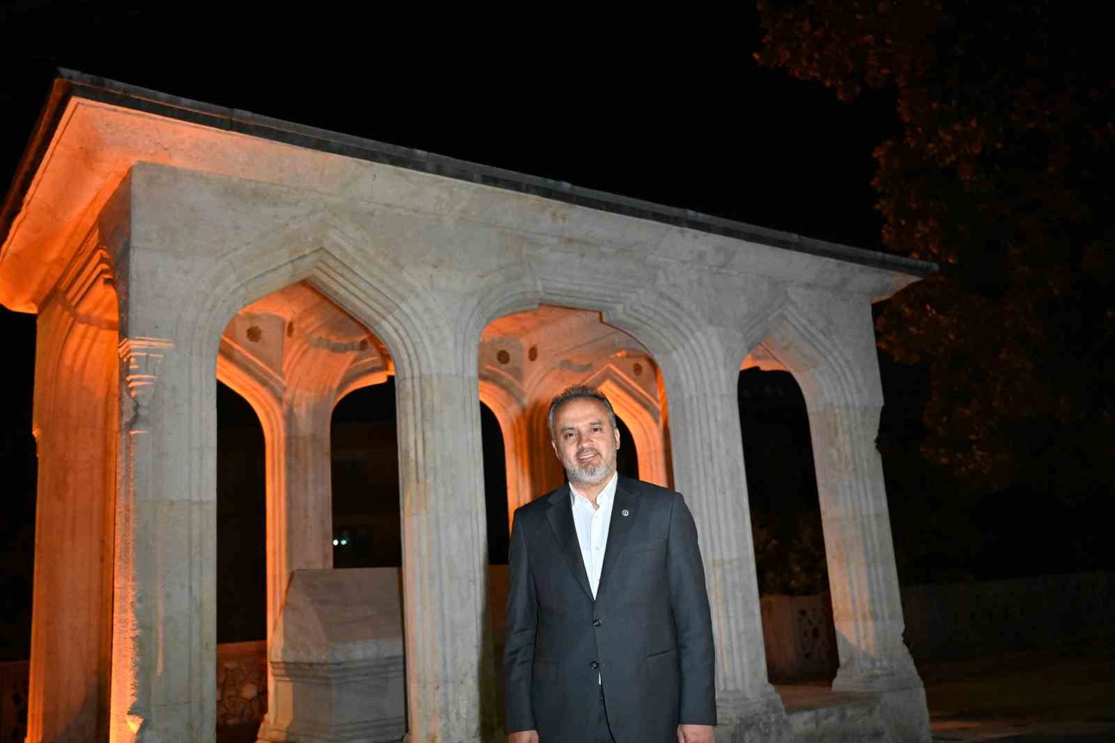 Bursa&rsquo;da &lsquo;Başkanlık Konutu&rsquo; yıkıldı 