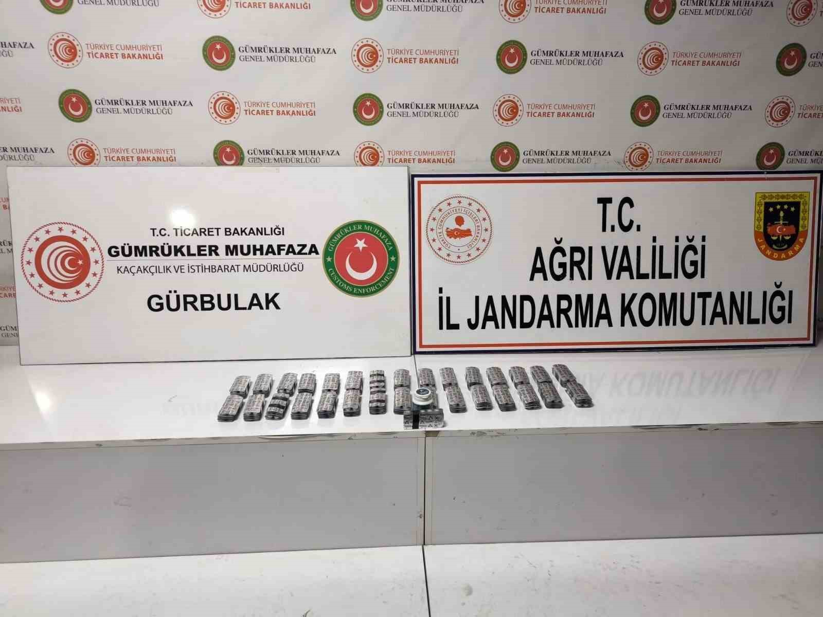 Ağrı’da uyuşturucu hap ele geçirildi