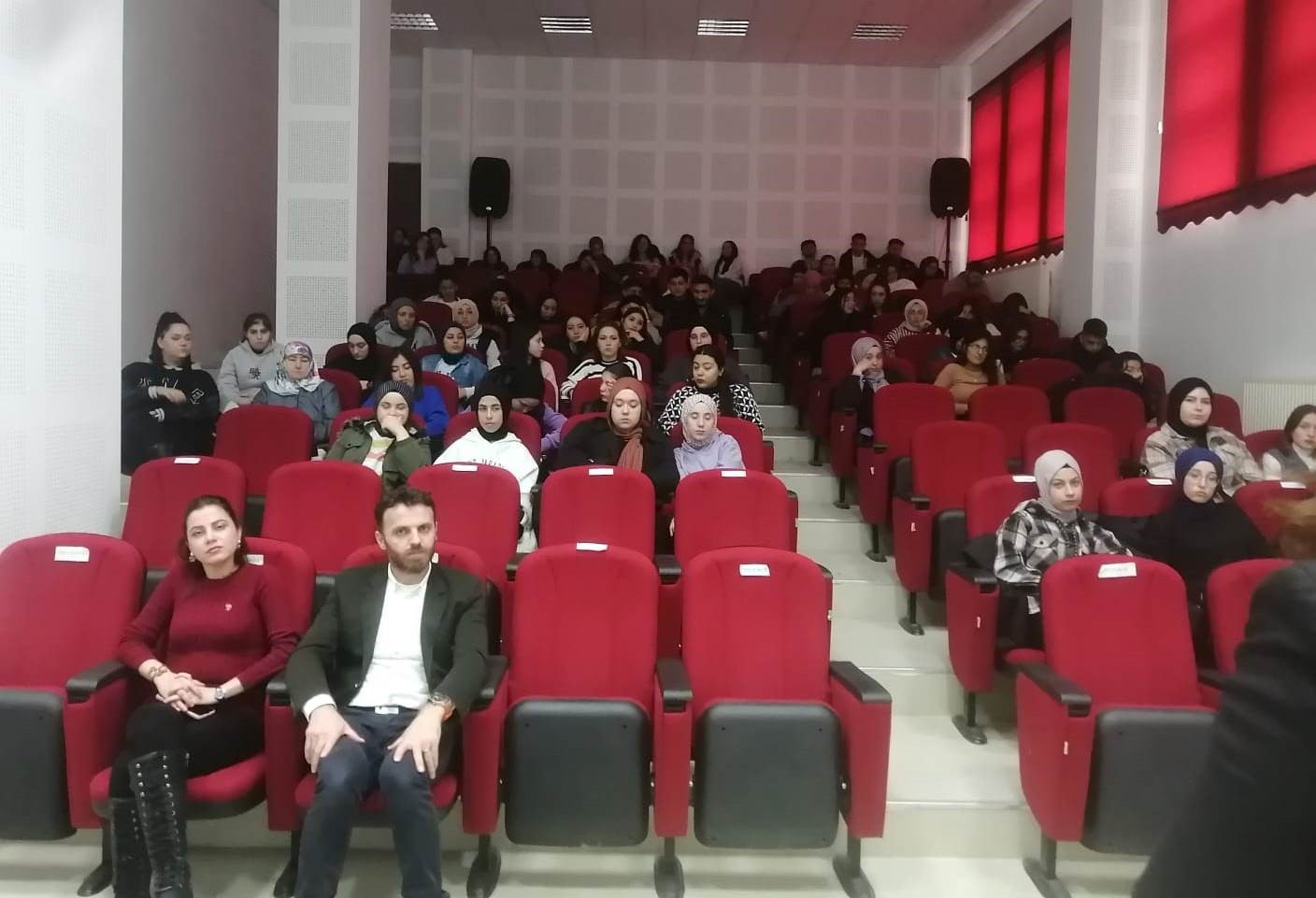 Emet MYO&rsquo;da &rsquo;&rsquo;Bağımlılıkla M&uuml;cadele&rsquo;&rsquo; konulu eğitim
