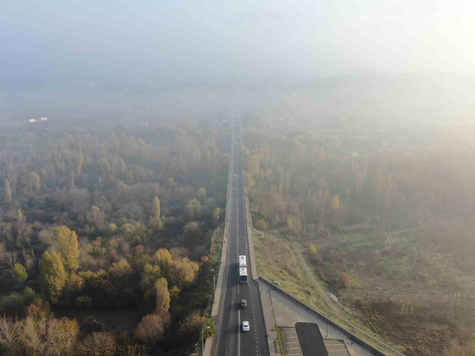 Diyarbakır’da sis altında kalan Hevsel Bahçeleri dron ile görüntülendi