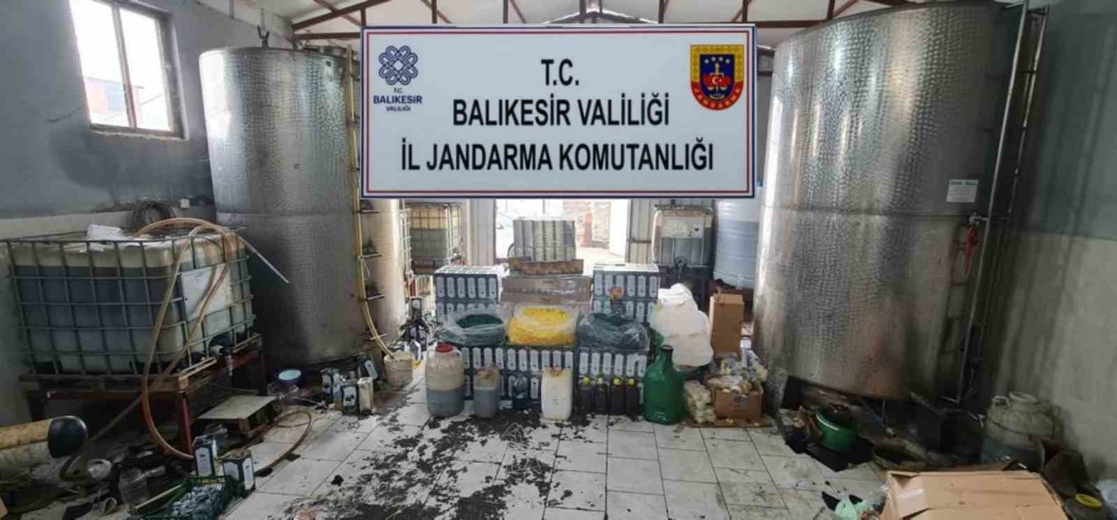 Sahte zeytinyağı imalathanesine jandarma baskını
