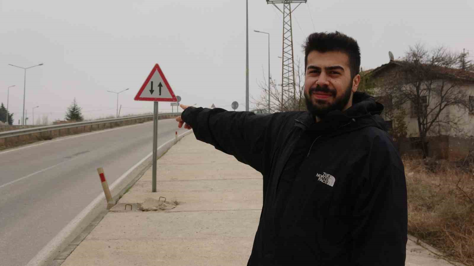 Tokat’ta sürücüleri hayrete düşüren tabela