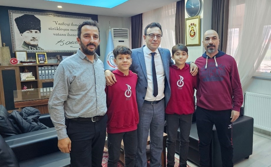 Bandırma’da okul sporlarında Balıkesir 1’incisi oldular