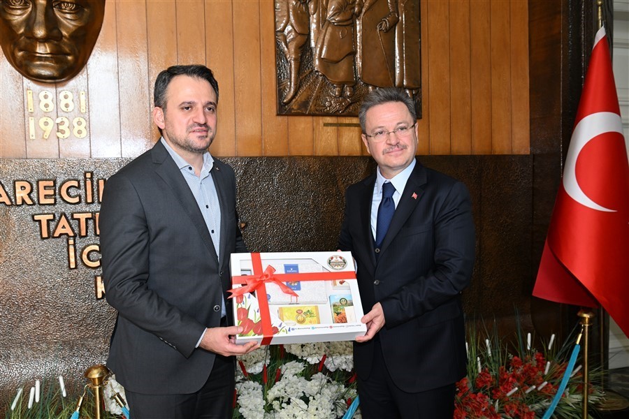 Bakan Yardımcısı Eminoğlu’ndan, Vali Ünlü’ye ziyaret