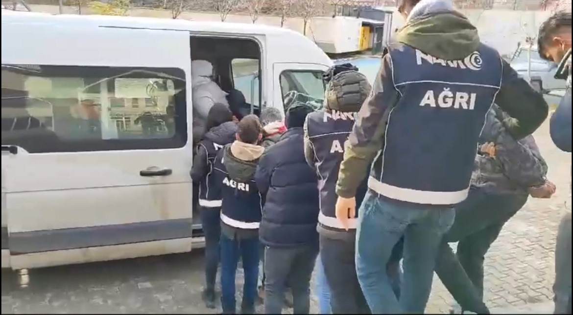 Ağrı’da dev uyuşturucu operasyonu