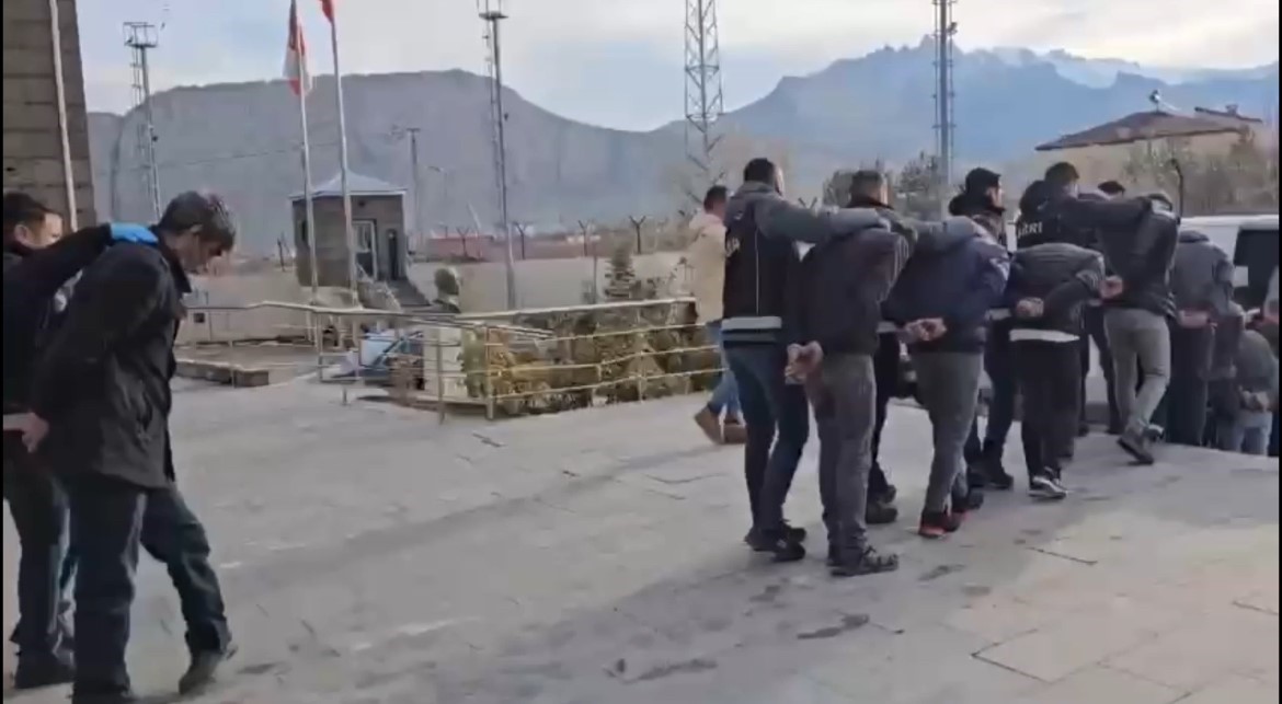 Ağrı&rsquo;da dev uyuşturucu operasyonu
