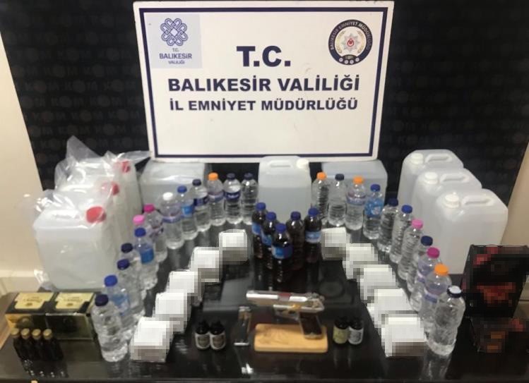Balıkesir’de sahte içki operasyonu