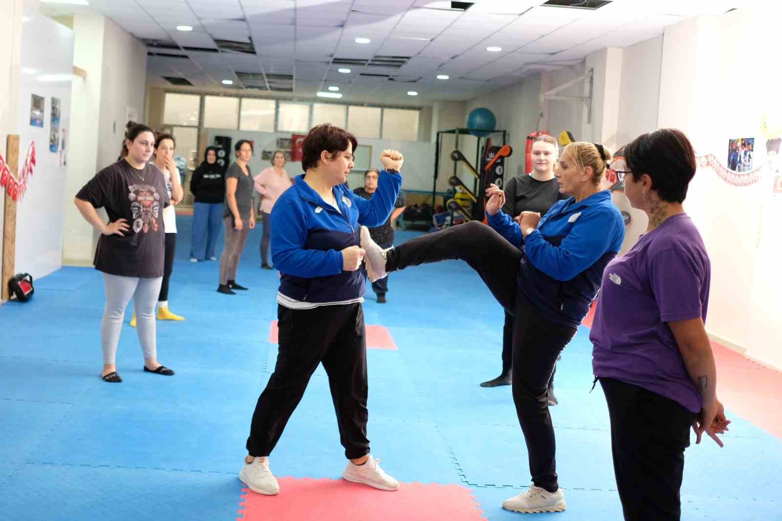 Seferihisarlı kadınlara savunma sanatı kursu