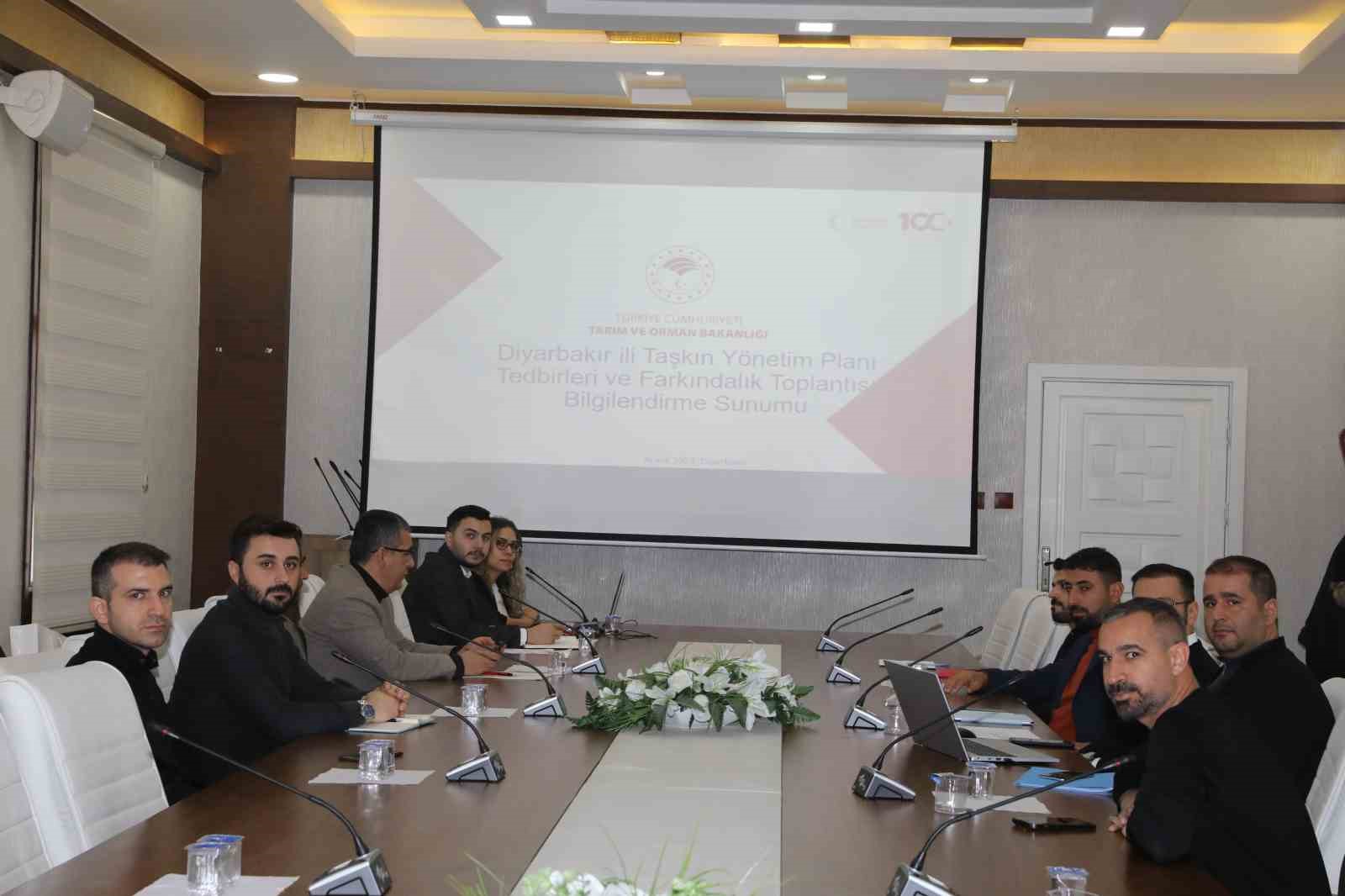 Diyarbakır&rsquo;da Taşkın Y&ouml;netim Planı Tedbirleri ve Farkındalık Toplantısı yapıldı
