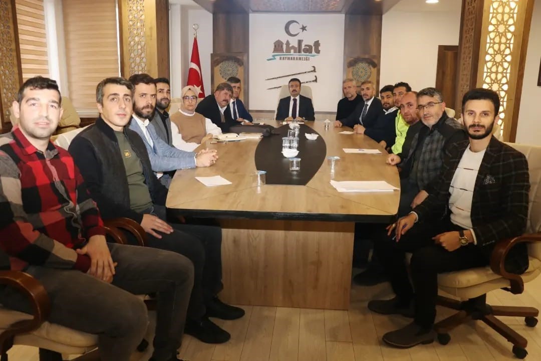 Ahlat&rsquo;ta &ldquo;&Ccedil;ılgın Fikirler Bilim Okulu&rdquo; projesi
