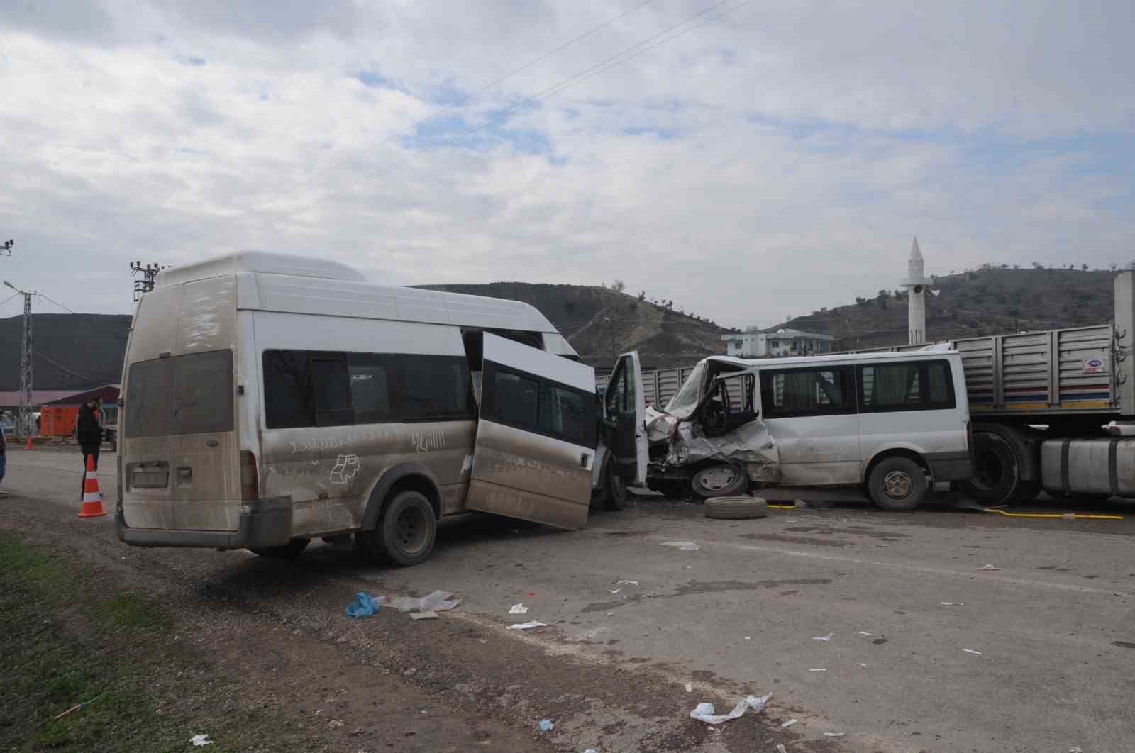 Şırnak’ta trafik kazası: 18 yaralı
