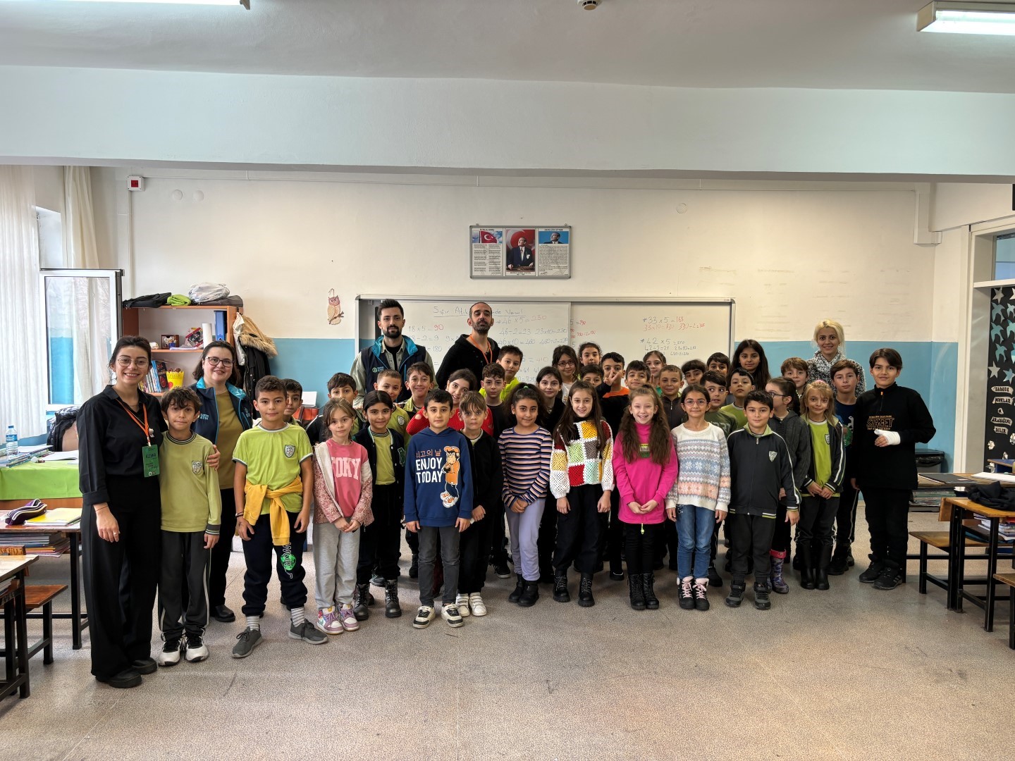 &Ccedil;ocuklar interaktif y&ouml;ntemle sıfır atığı &ouml;ğreniyor
