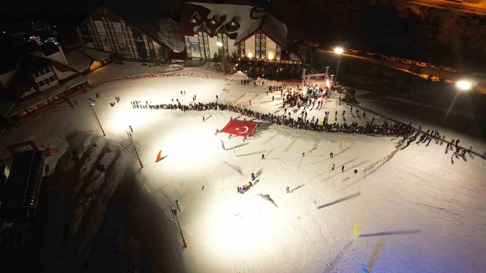 Paland&ouml;ken&rsquo;de sezon a&ccedil;ılışı nefes kesti
