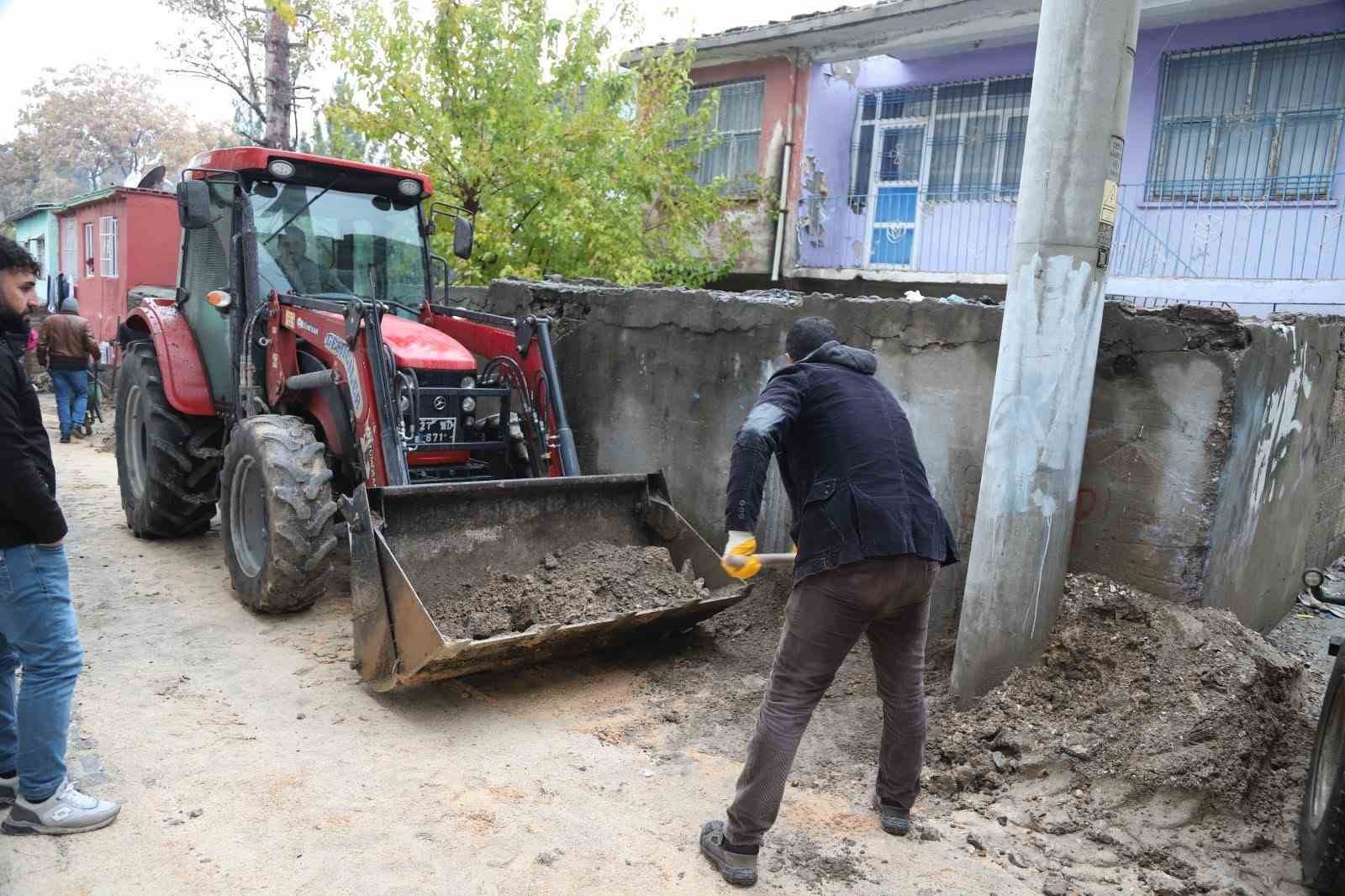 Erganide temizlik ve hafriyat kaldrma almalar devam ediyor
