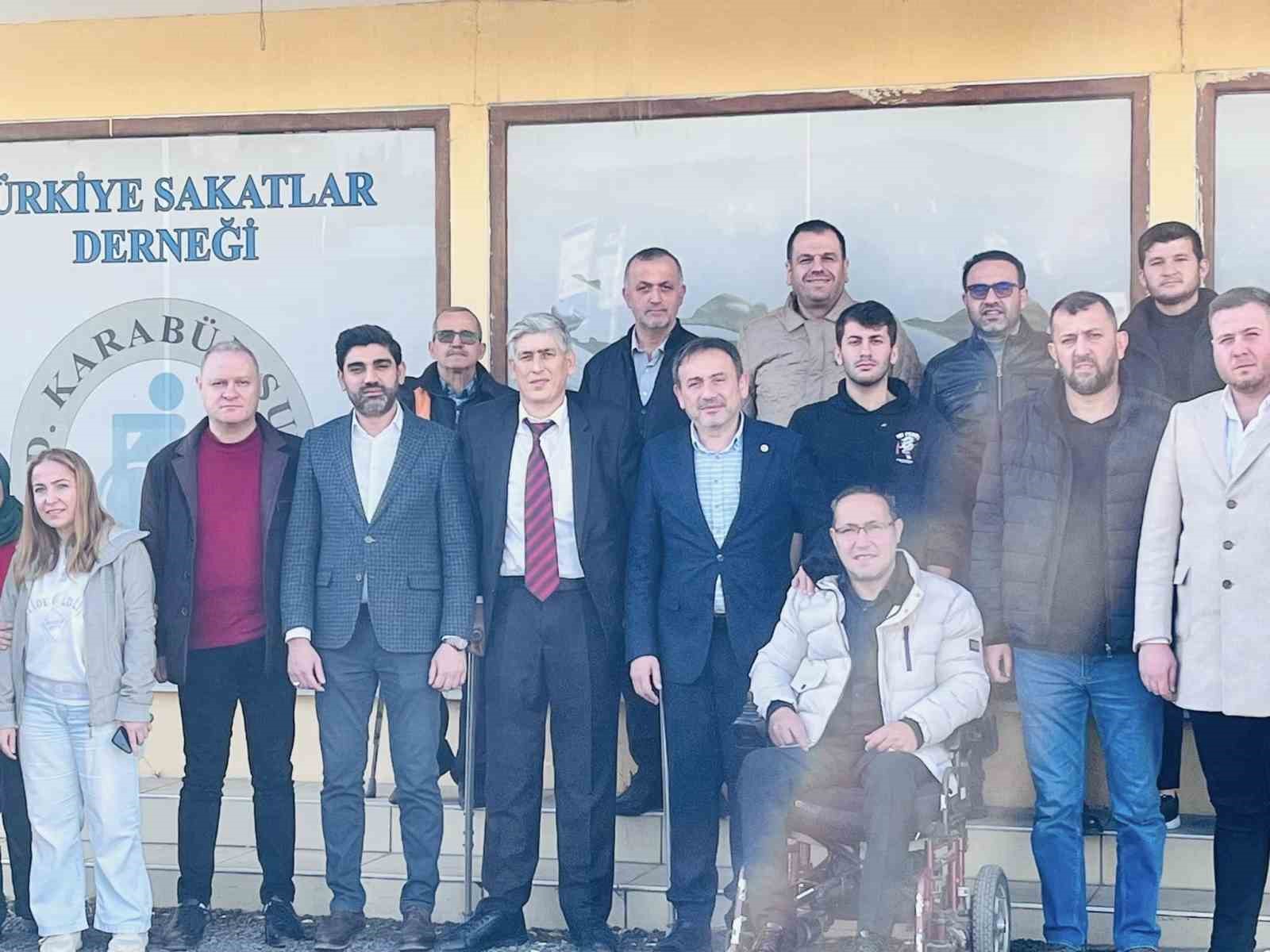 AK Parti’den engelliler için tekerlekli sandalye