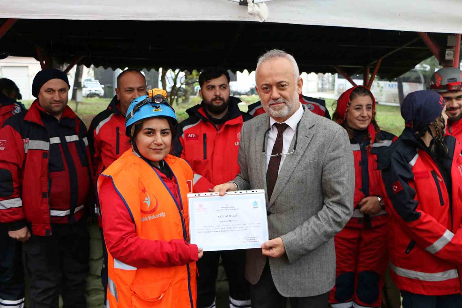 22 sağlık personeli UMKE’ye katıldı