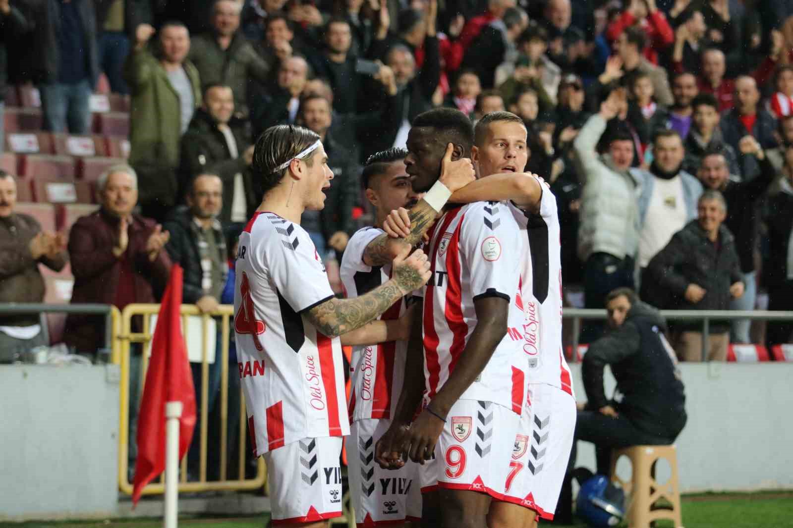 Trendyol Süper Lig: Samsunspor: 4 - Kasımpaşa: 2 (Maç sonucu)