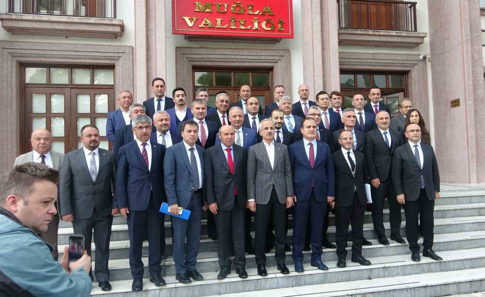 Ulaştırma ve Altyapı Bakanı Uraloğlu, Muğla’daki yatırımları değerlendirdi