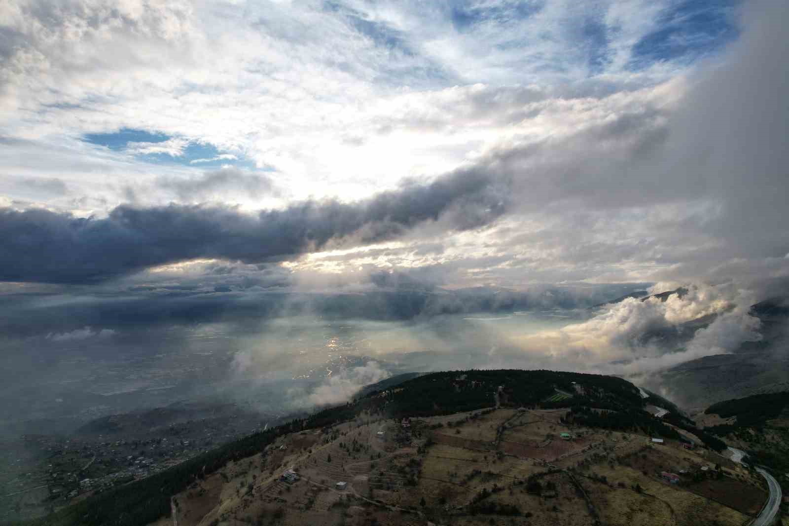 Kahramanmaraş’ta sis bulutları görsel şölen oluşturdu