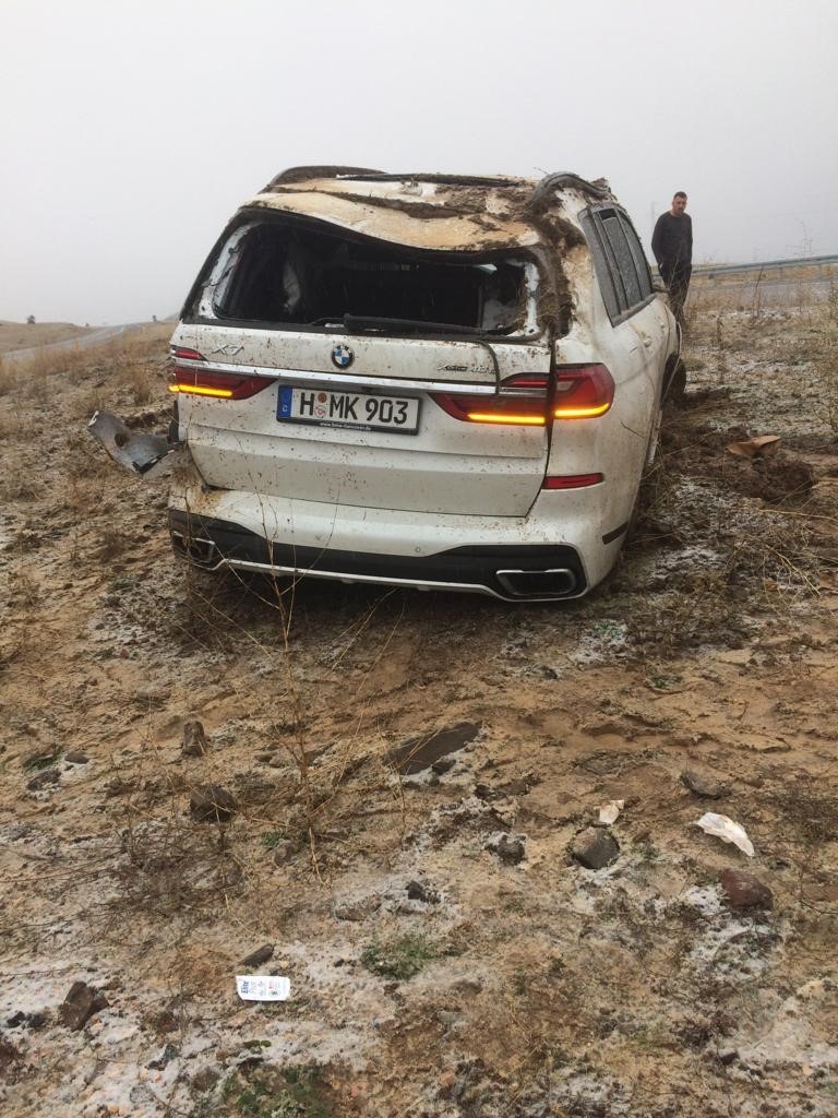 Bingöl’de cip takla attı: 2 yaralı