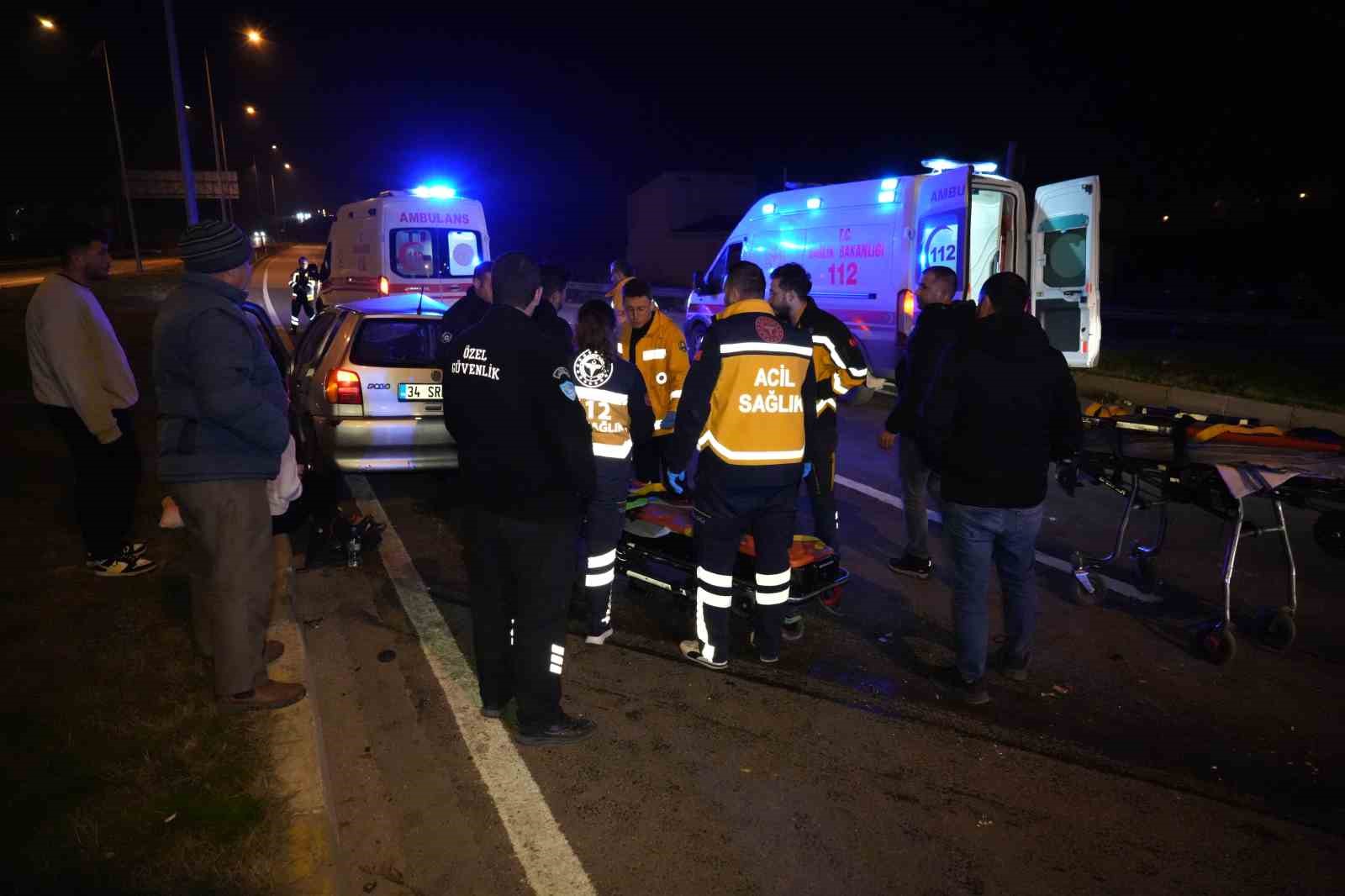 1 kişinin &ouml;ld&uuml;ğ&uuml;, 5 kişinin yaralandığı kazada s&uuml;r&uuml;c&uuml;: "Biz neredeyiz, bize mi &ccedil;arptılar?"
