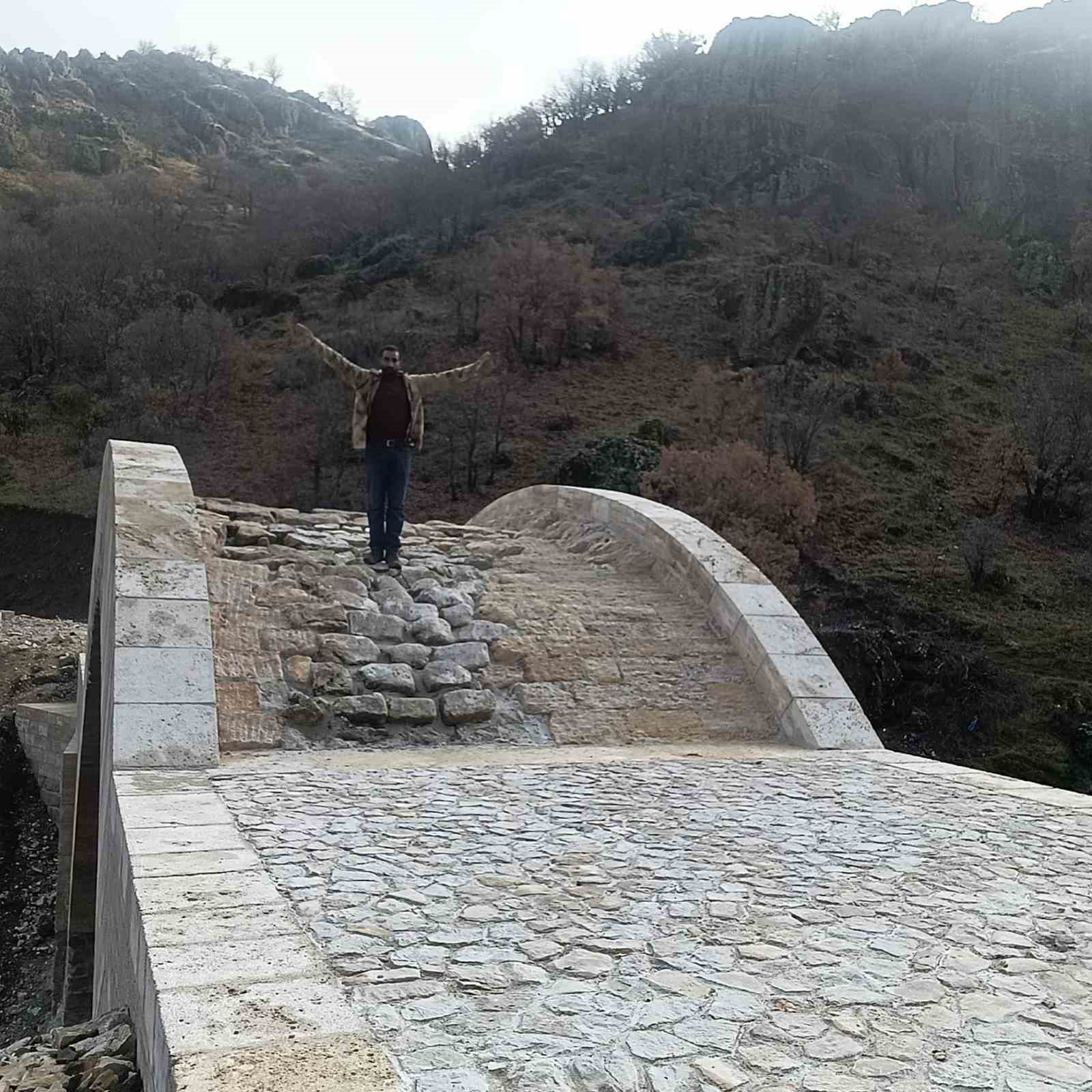 2 bin yıllık Taş Köprü de restorasyon  çalışmaları tamamlandı
