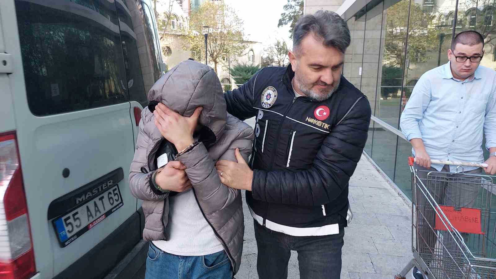 Samsun'da uyuşturucu ticareti zanlısı 3 kişi adliyede