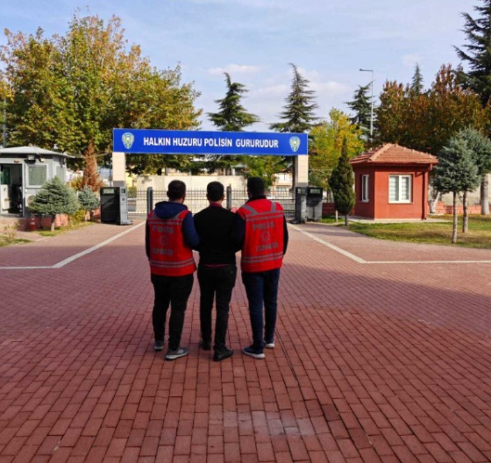 Isparta’da 12 yıl 5 ay hapis cezası ile aranan firari yakalandı