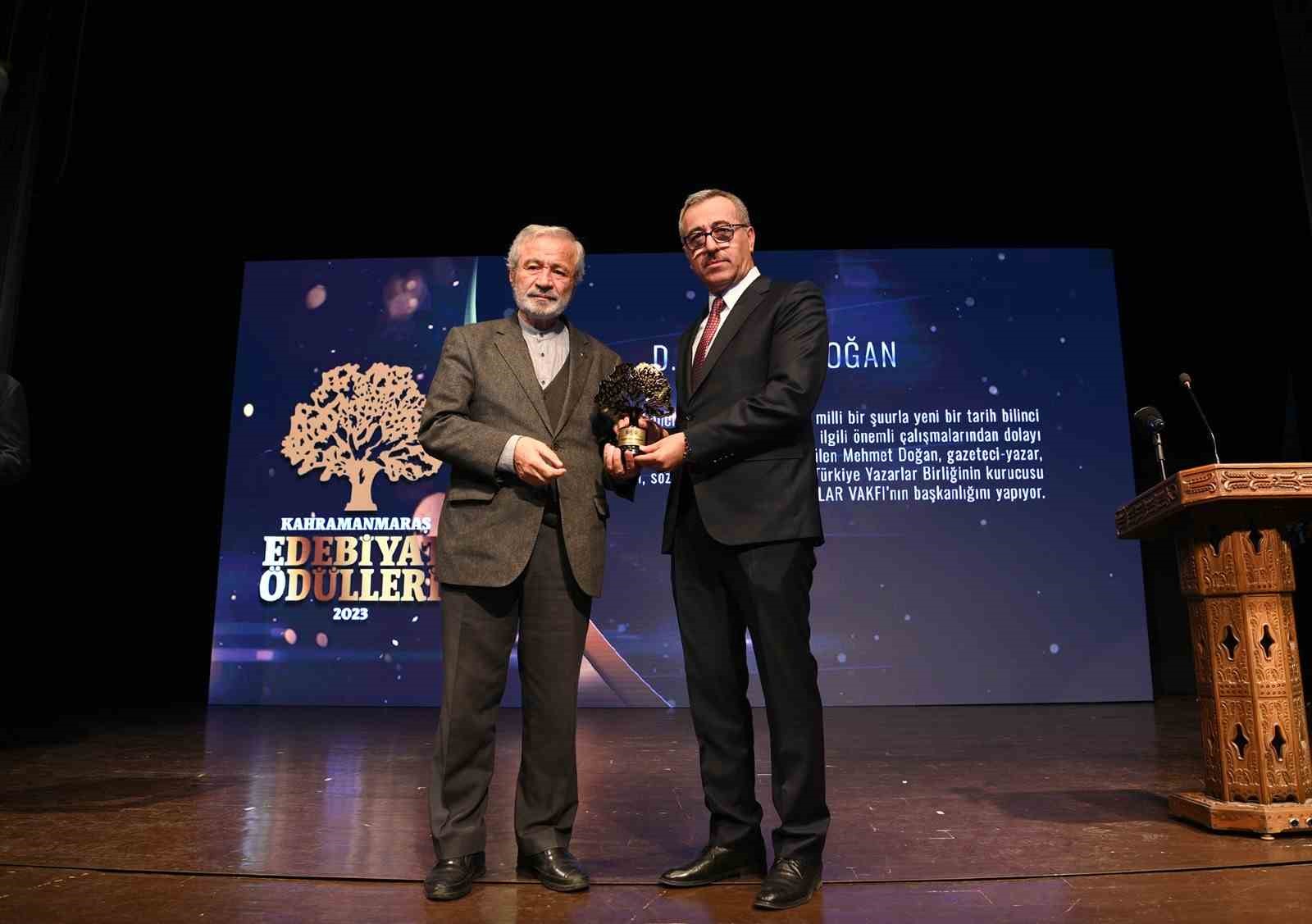 Kahramanmaraş’ta edebiyat ödülleri sahiplerini buldu