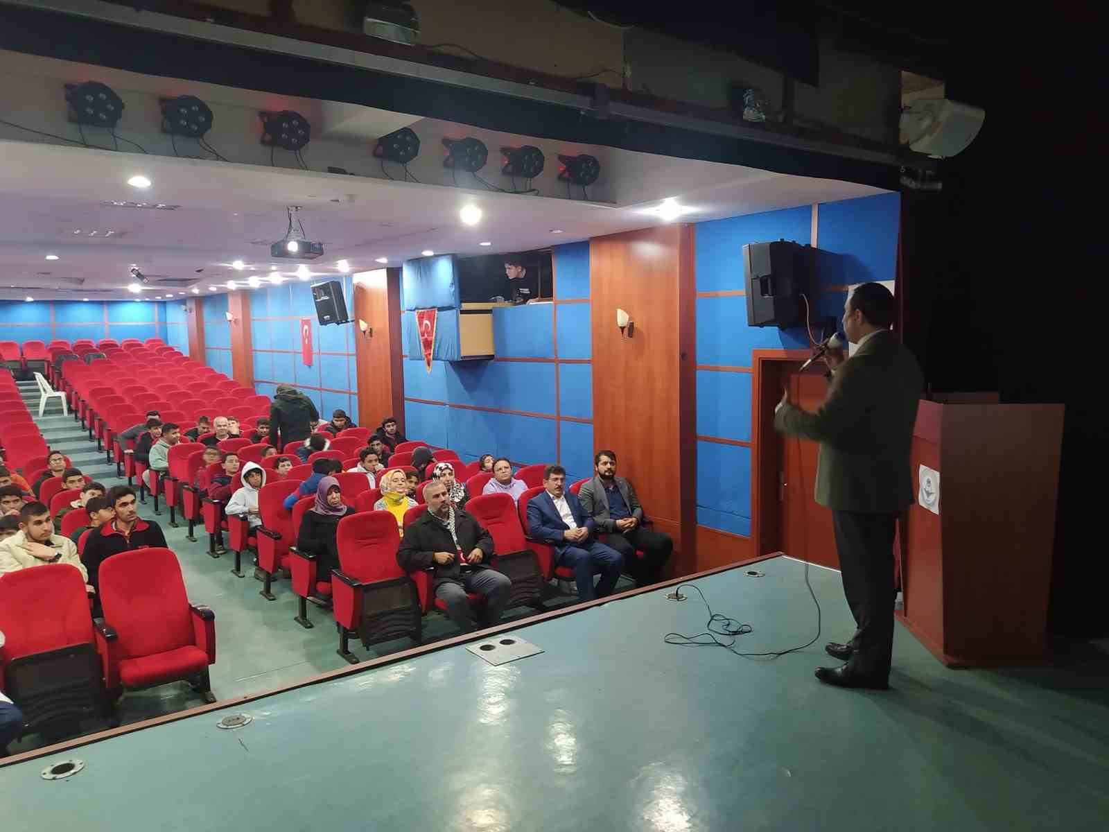 Menteşe&rsquo;de &ouml;ğrencilere "Kud&uuml;s Bilinci" konulu konferans d&uuml;zenlendi
