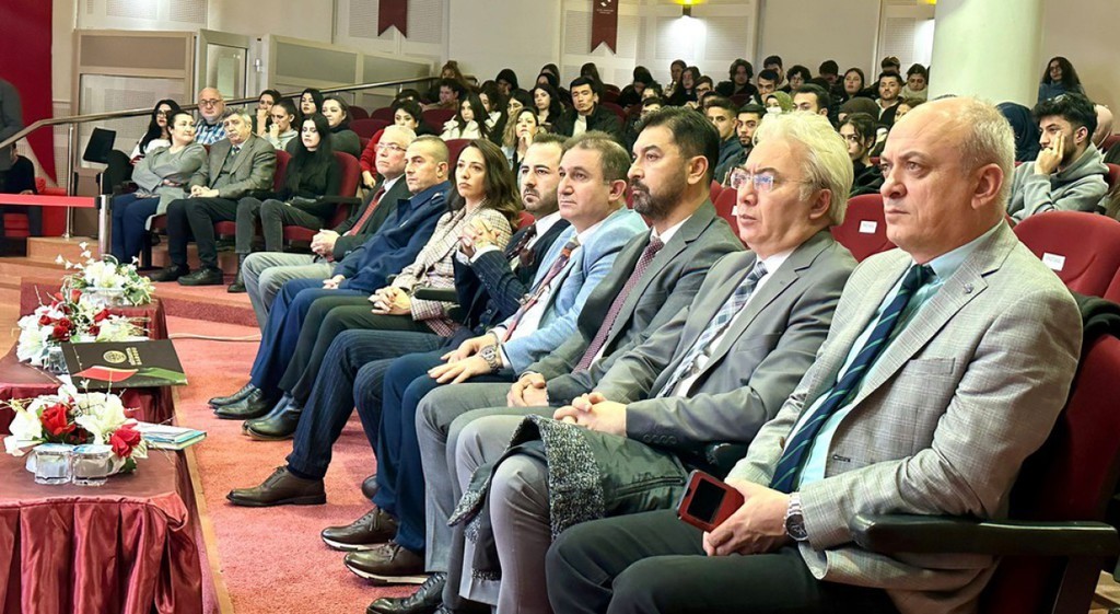 Rektör Kızıltoprak: “Bizim kültürümüzde, medeniyetimizde insana sevgi esastır”