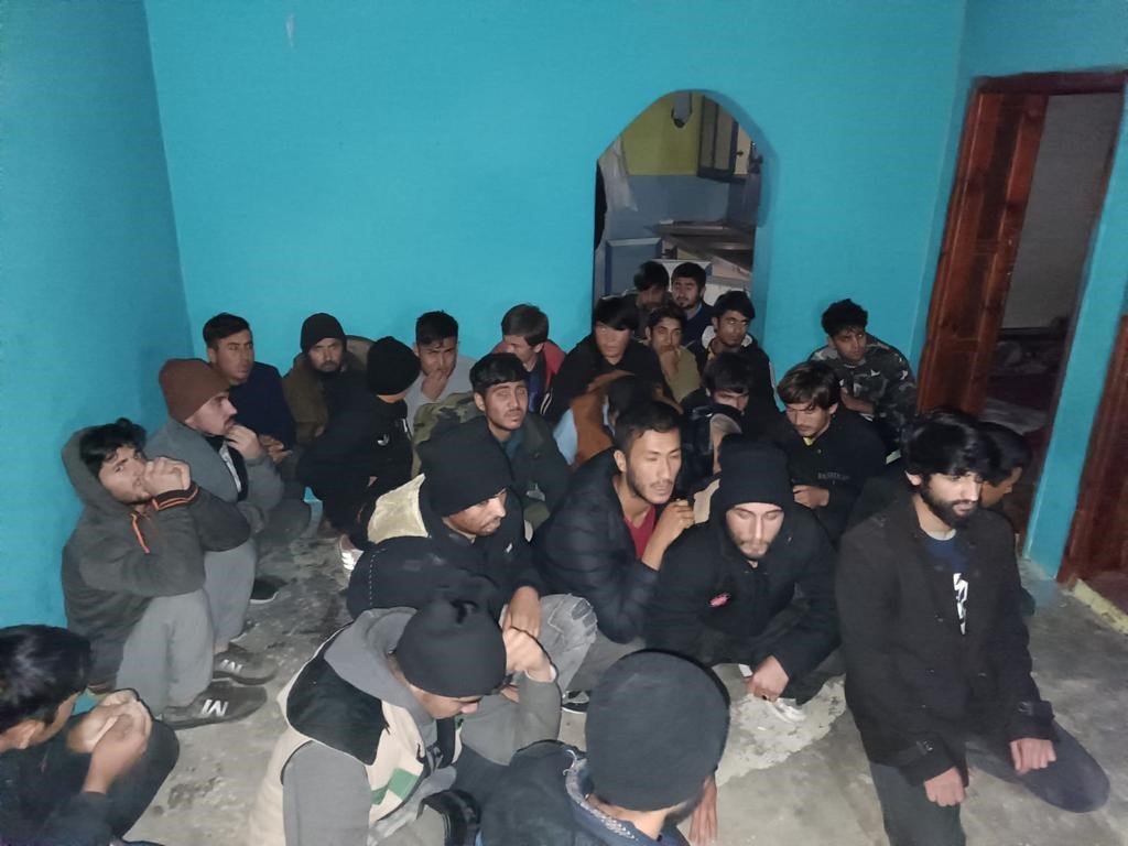 Ağrı’da 48 Afgan göçmen yakalandı
