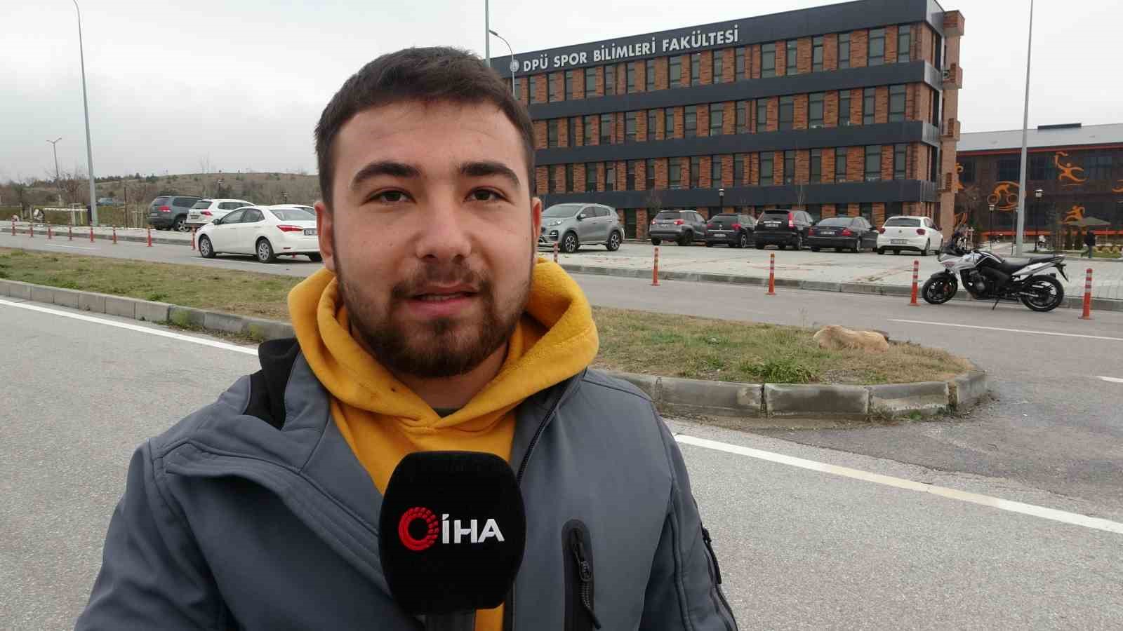 Halil Umut Meler’in mezun olduğu üniversitenin öğrencileri, yumruklu saldırıyı kınadı