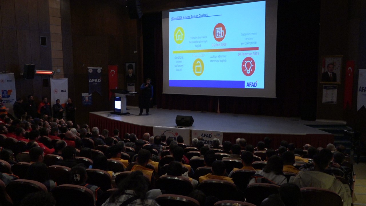 Vali Turan: "&rsquo;Metsamor N&uuml;kleer Santrali&rsquo; sorunu bitecek"
