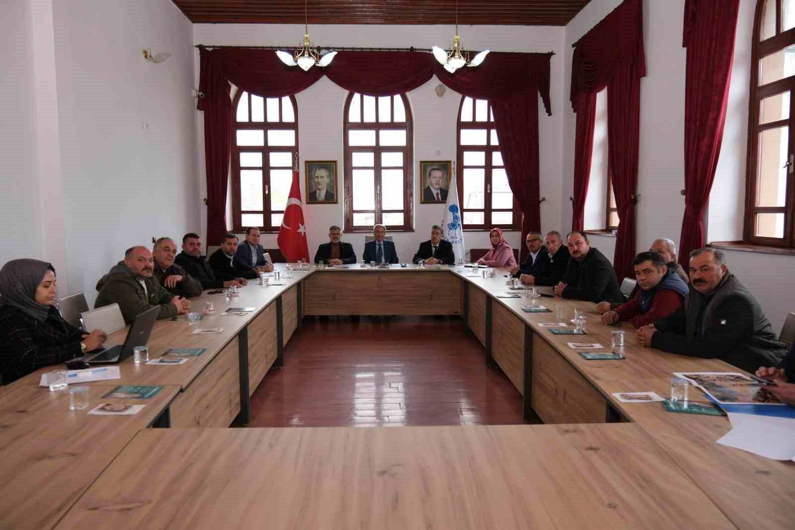 Başkan Akkaya: “50 yıllık Akşehir Gölü kıyı sorunu yapılacak düzenleme ile tarih olacak”