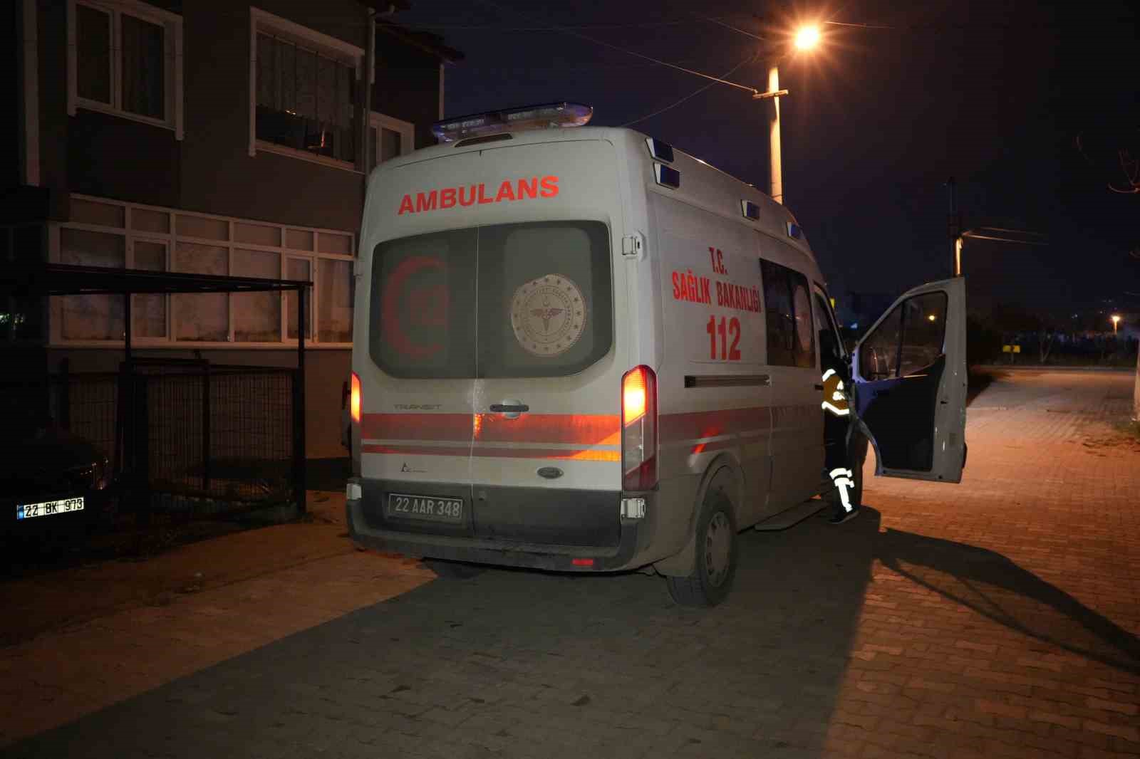 Bah&ccedil;ede soğan ekerken hayatını kaybetti
