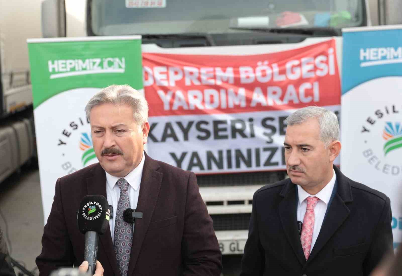 Kayseri’nin yardım tırları, Kardeş Belediye Yeşilyurt’a teslim edildi