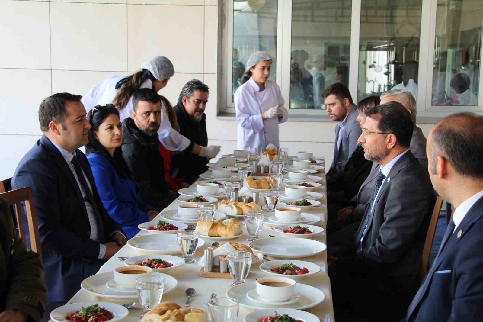 Şırnak Üniversitesi unutulmak üzere olan lezzetleri gün yüzüne çıkarıyor