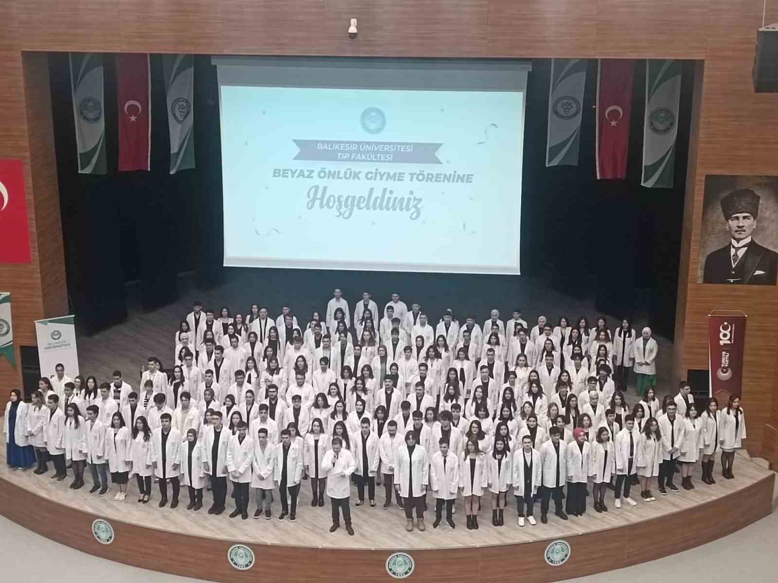 BAÜN’de, Geleceğin Hekimleri beyaz önlüklerini giydi